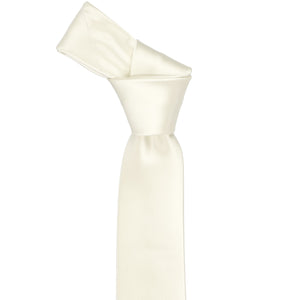 Knot on an ivory premium slim tie