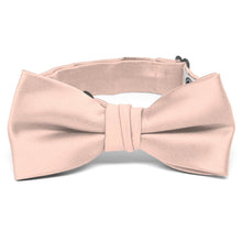 Load image into Gallery viewer, Boys&#39; Petal Premium Bow Tie